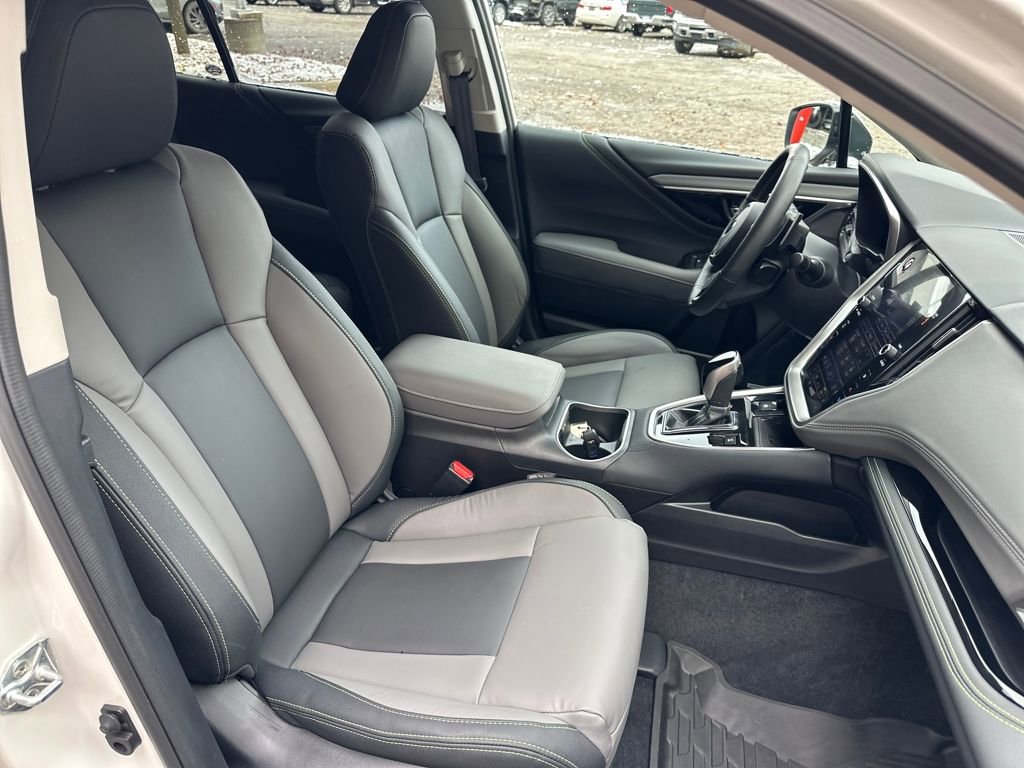 Used 2025 Subaru Outback Onyx Edition XT image 32