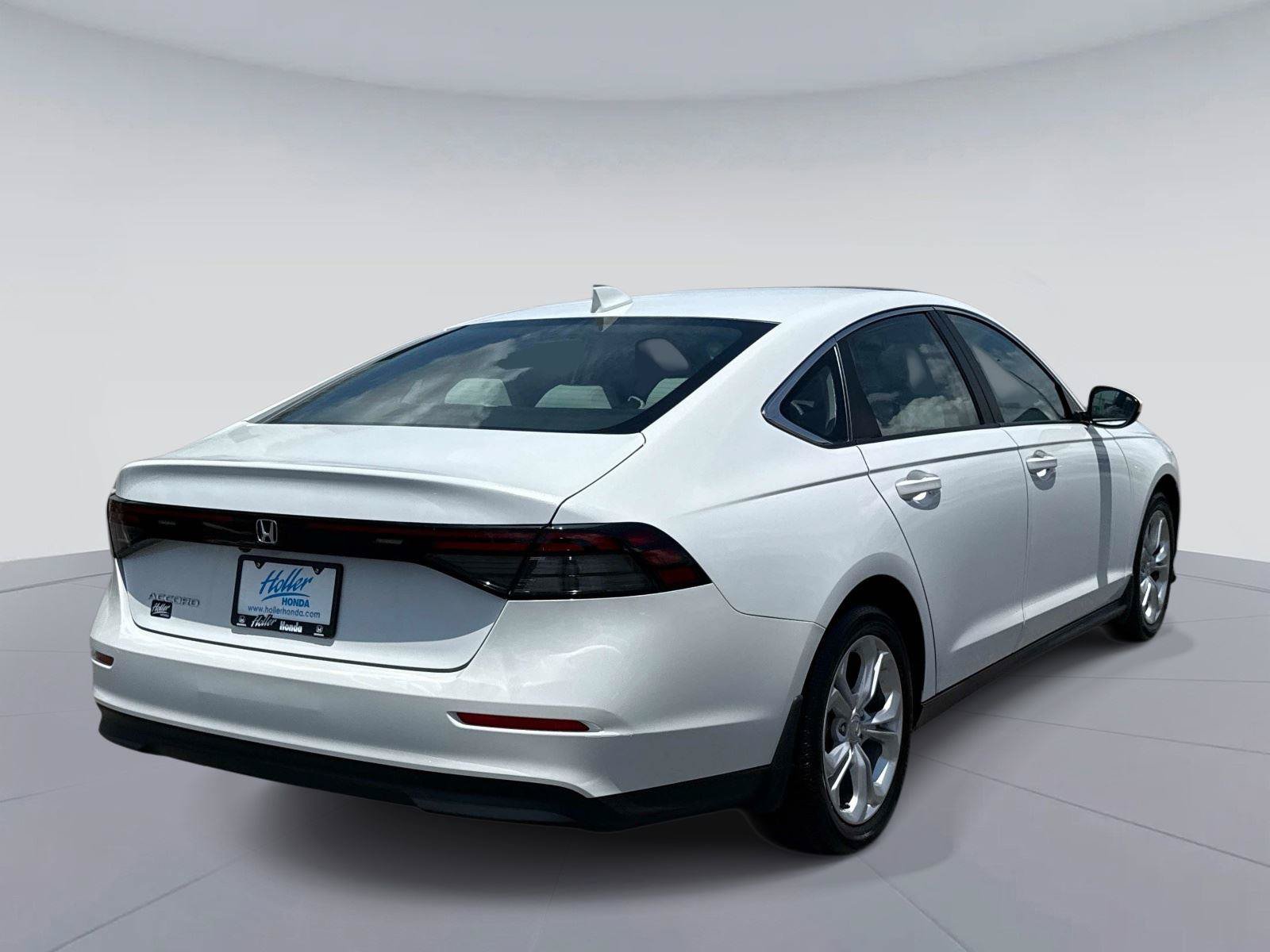 Certified 2023 Honda Accord LX image 4