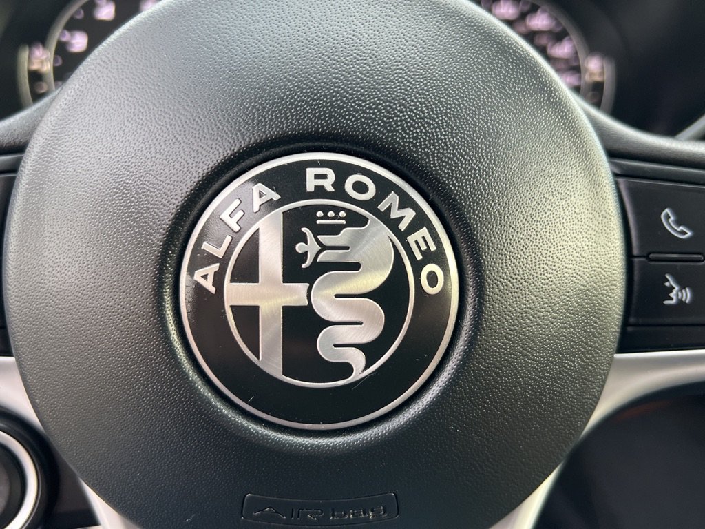 Used 2018 Alfa Romeo Giulia Ti w/ TI Leather Package AWD/4WD image 54