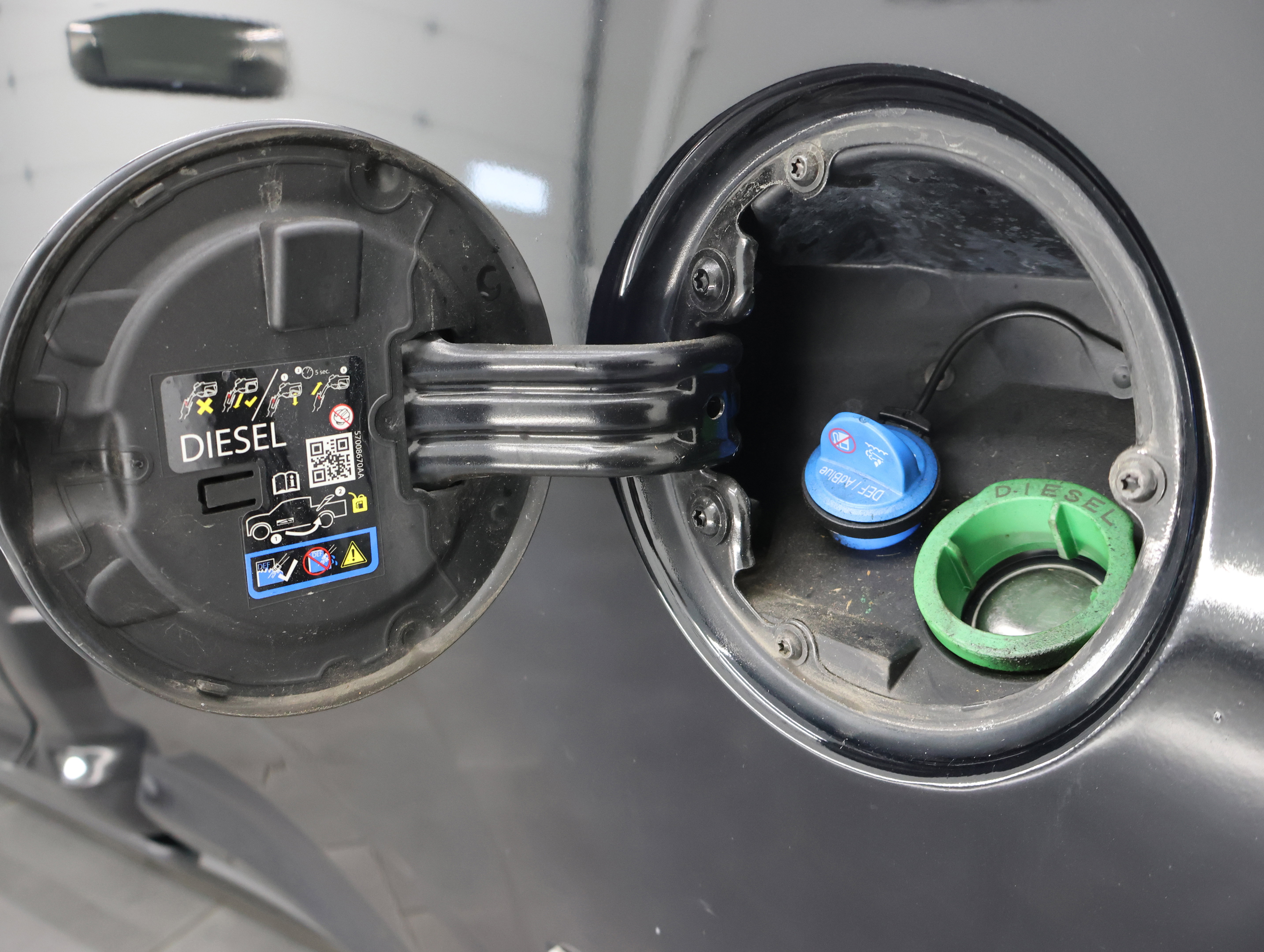 Used 2021 RAM 3500 Limited image 38