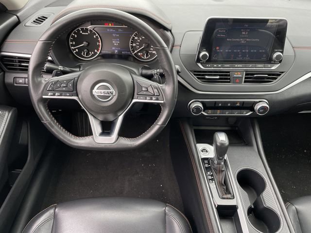 Used 2022 Nissan Altima 2.5 SR FWD image 10