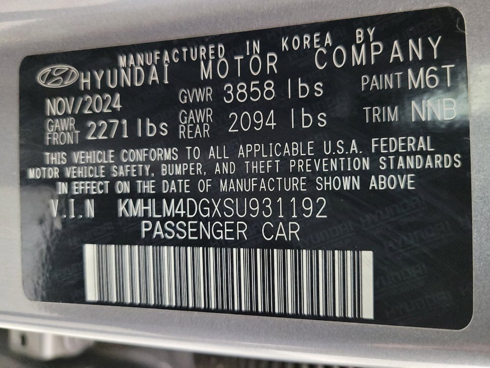 Used 2025 Hyundai Elantra Sport image 33