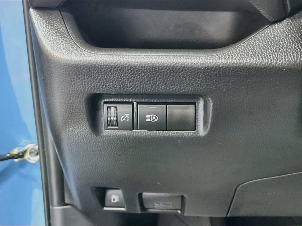 Used 2024 Toyota RAV4 SE AWD/4WD image 10