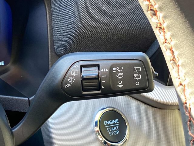 Used 2025 Ford Explorer Active RWD image 23