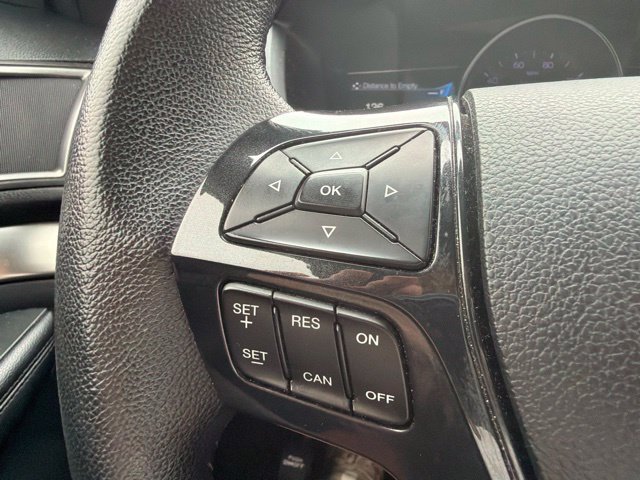 Used 2018 Ford Explorer XLT w/ Equipment Group 202A FWD image 46