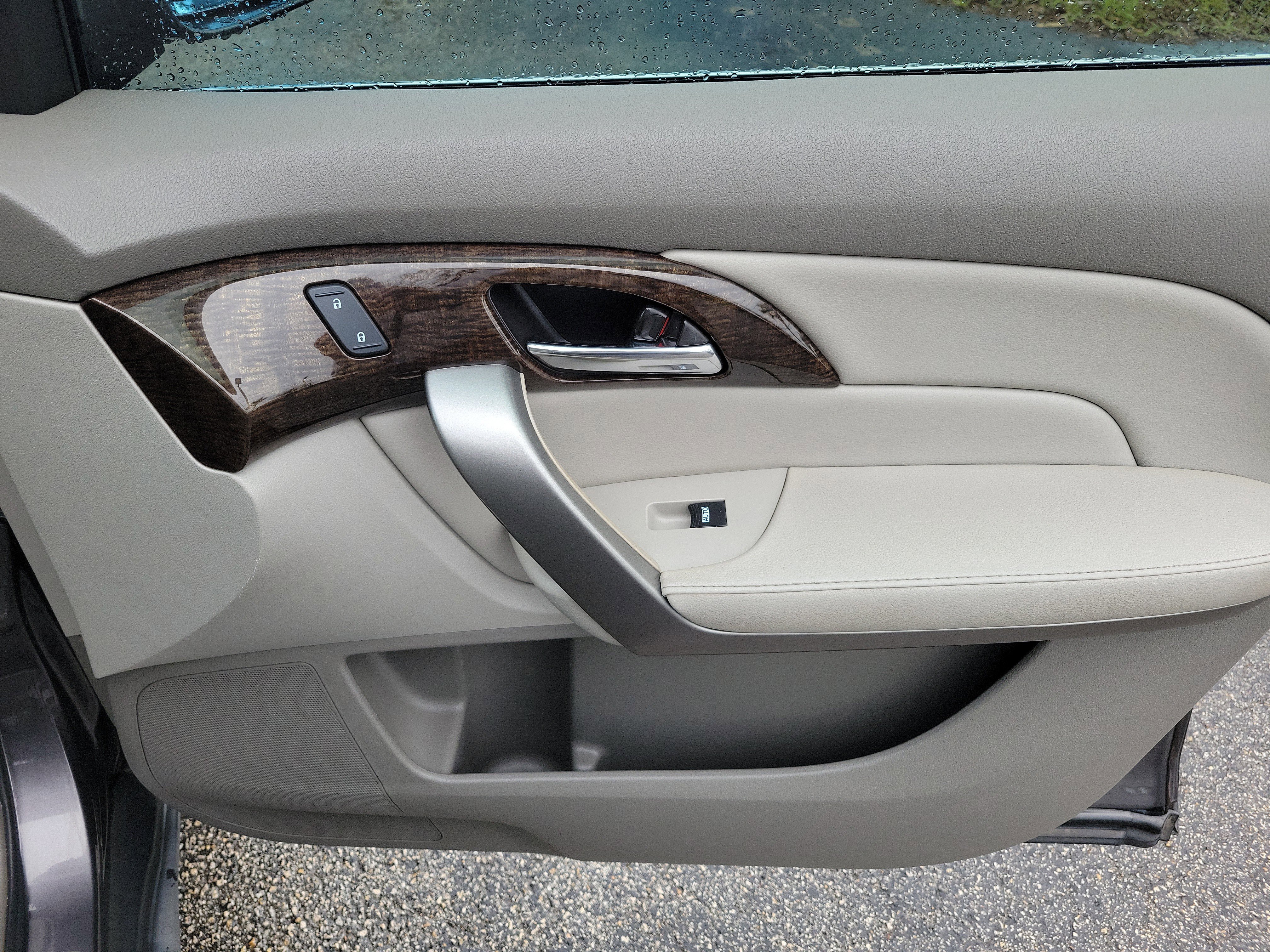 Used 2010 Acura MDX w/ Technology Package image 10