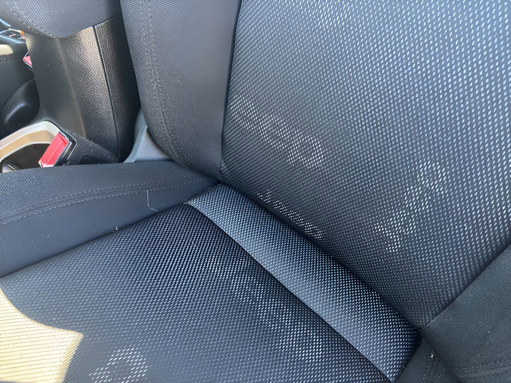Used 2017 Jeep Renegade Latitude FWD image 17