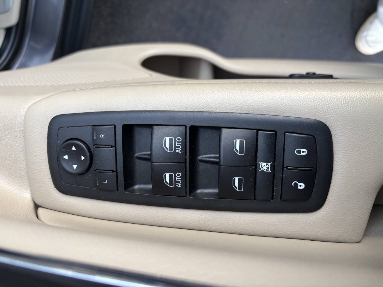 Used 2021 Jeep Grand Cherokee Limited AWD/4WD image 22