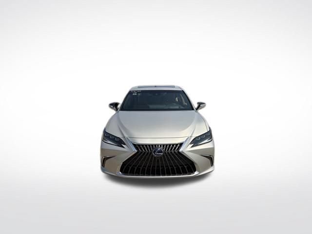Used 2022 Lexus ES 300h Ultra Luxury w/ Accessory Package 2 FWD image 8