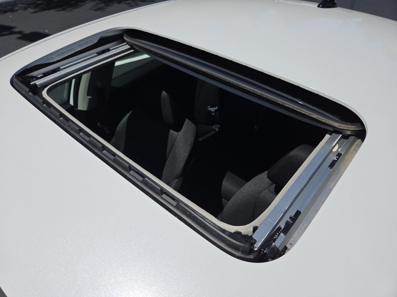 Certified 2025 Honda Accord SE image 4