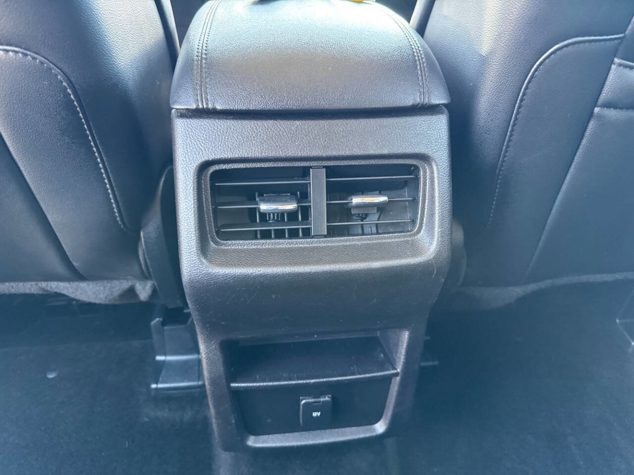 Used 2016 Ford Edge SEL w/ Equipment Group 201A AWD/4WD image 26