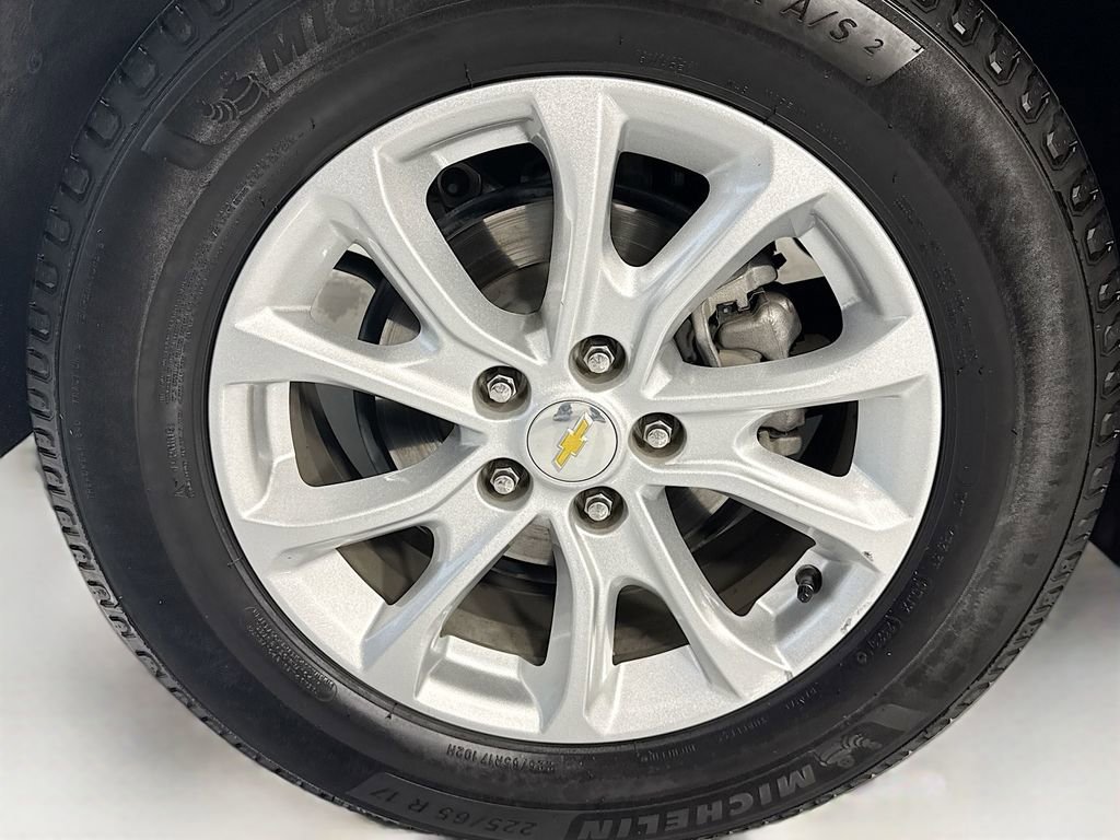 Used 2018 Chevrolet Equinox LS image 33