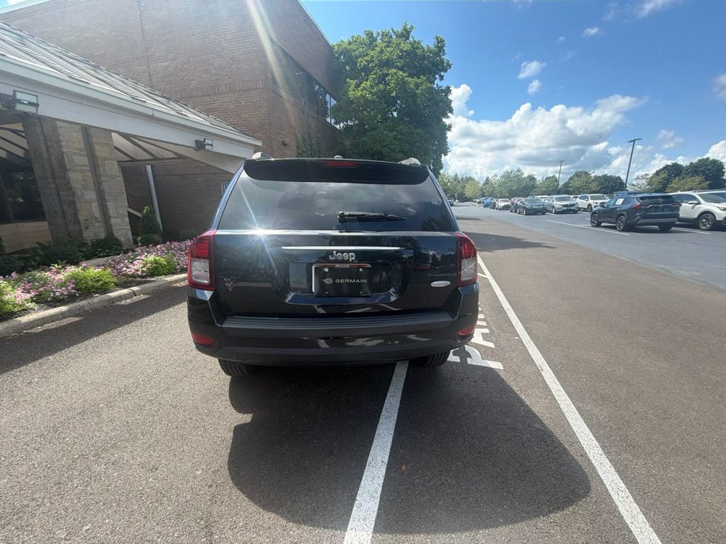 Used 2014 Jeep Compass Latitude FWD image 6