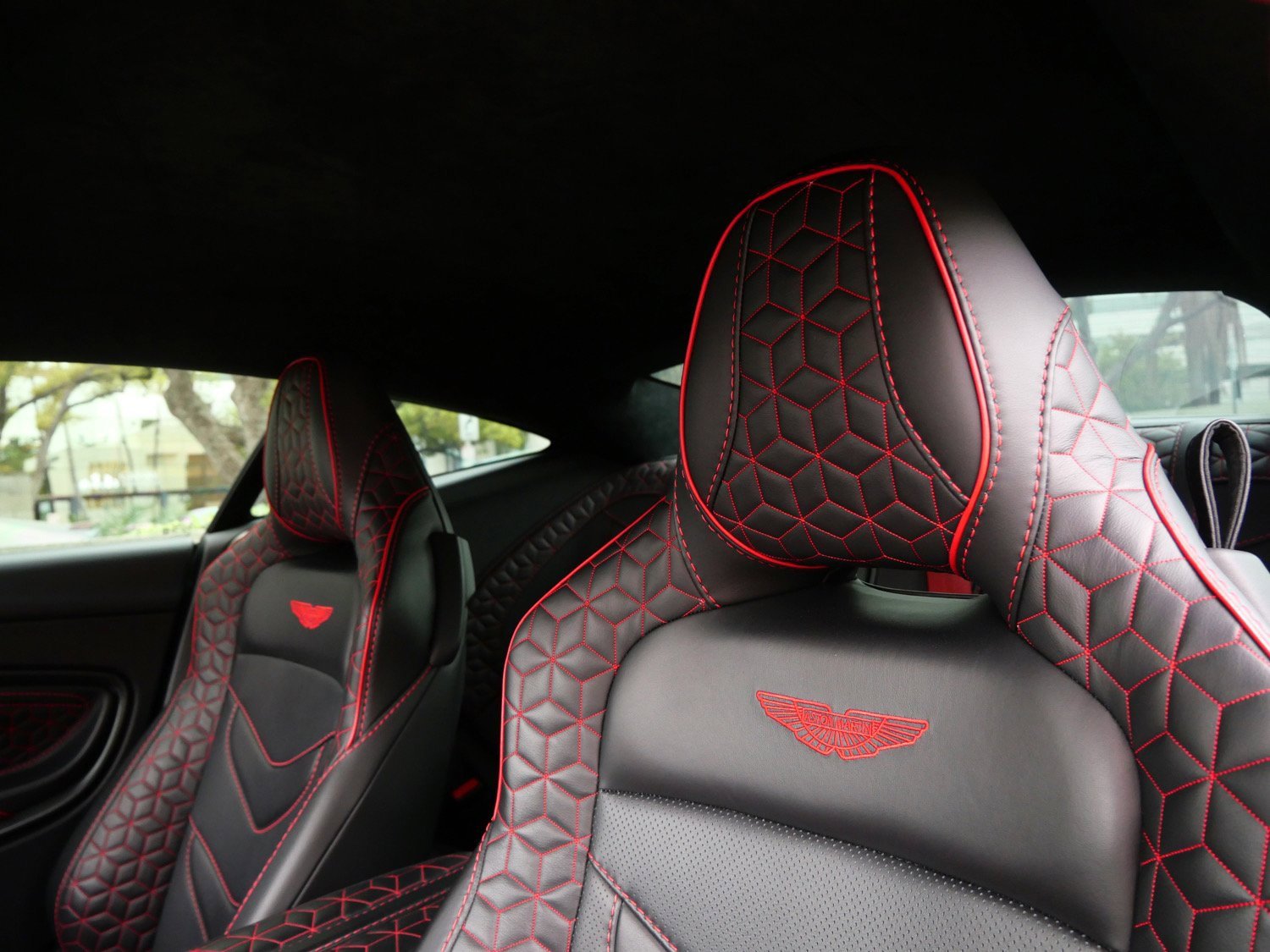 Used 2019 Aston Martin DBS Superleggera image 5