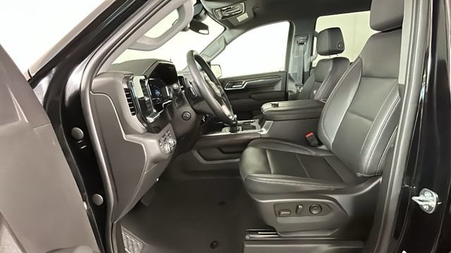 Used 2023 GMC Sierra 1500 SLT w/ SLT Convenience Package AWD/4WD image 11