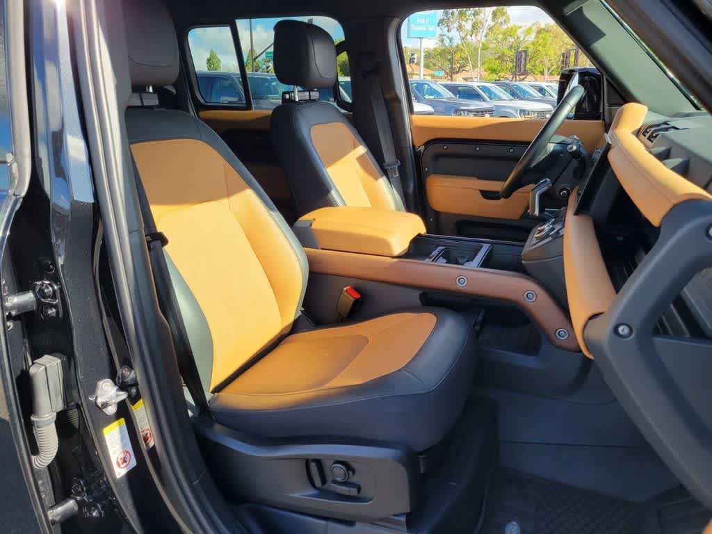 Used 2023 Land Rover Defender 110 X AWD/4WD image 15