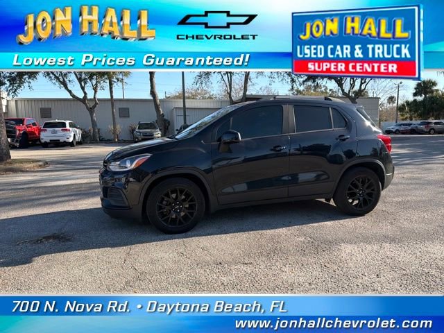 Used 2021 Chevrolet Trax LT w/ Sport Edition image 3