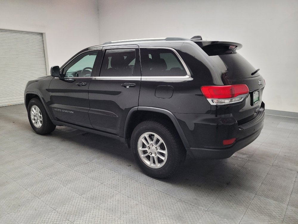 Used 2019 Jeep Grand Cherokee Laredo RWD image 3