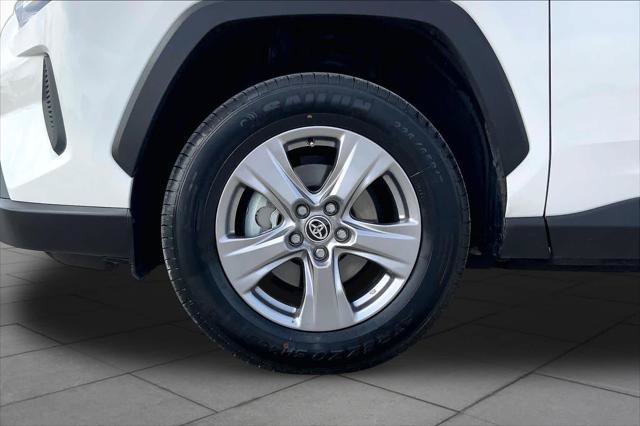 Certified 2025 Toyota RAV4 LE AWD/4WD image 11