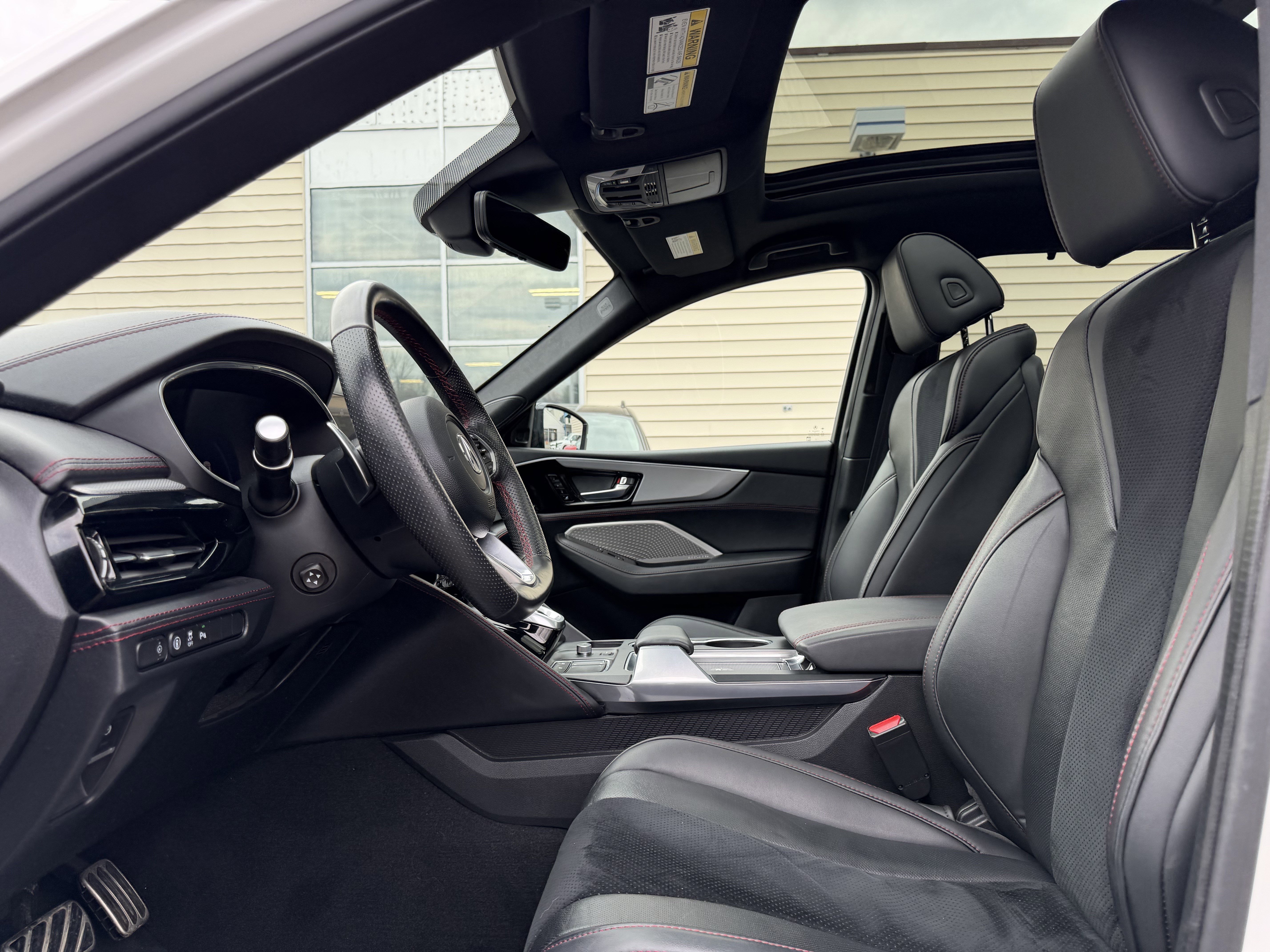 Used 2023 Acura MDX A-Spec image 12