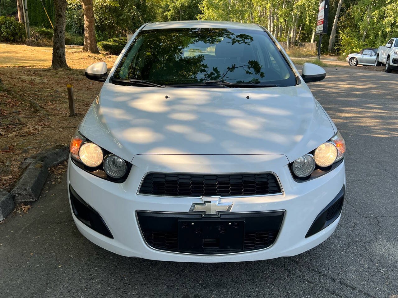 Used 2013 Chevrolet Sonic LS FWD image 8