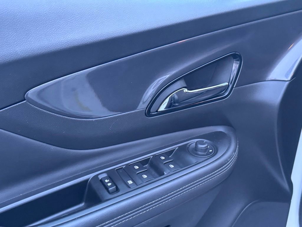 Used 2022 Buick Encore Preferred w/ Safety Package image 12