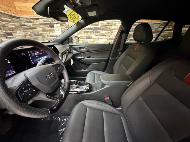 Used 2024 Chevrolet Trax RS w/ Driver Confidence Package image 12