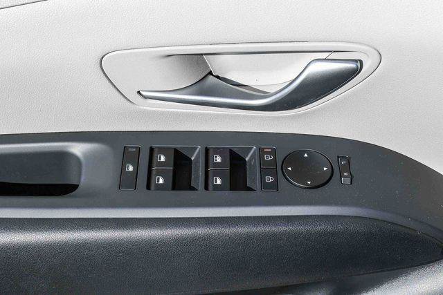 New 2026 Hyundai Tucson SE image 21