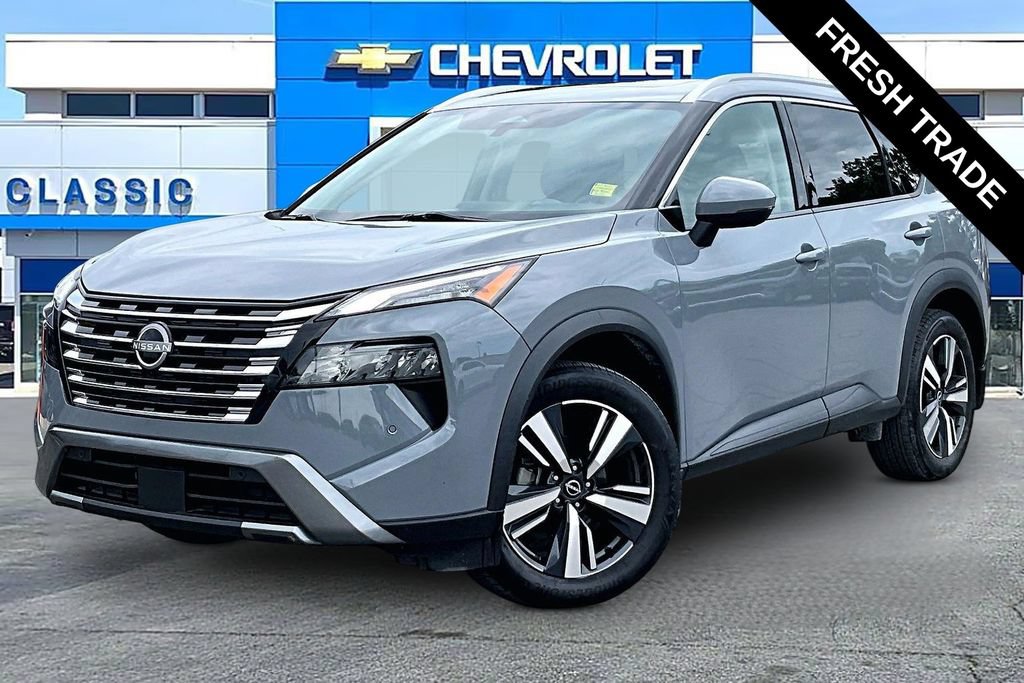 Used 2024 Nissan Rogue SL w/ SL Premium Package FWD image 2