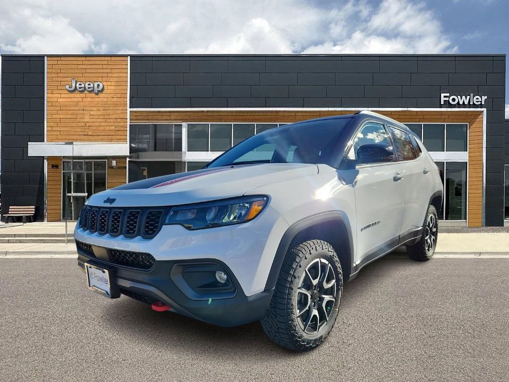 New 2026 Jeep Compass Trailhawk w/ Sun, Sound & Navigation Group AWD/4WD image 1