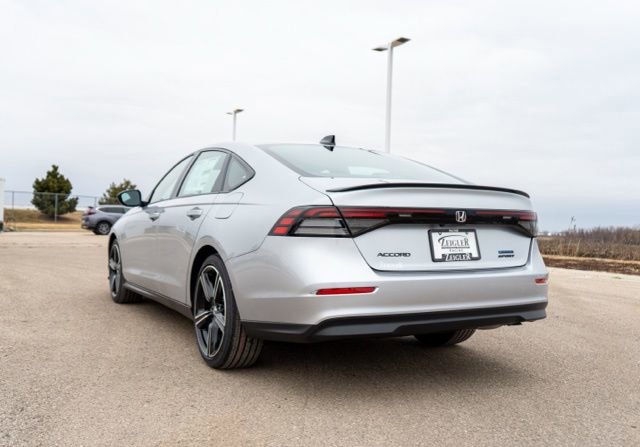 Used 2024 Honda Accord Sport image 5
