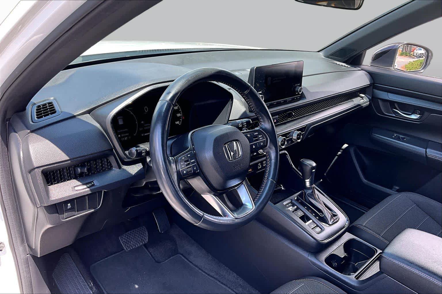 Used 2023 Honda CR-V Sport image 18