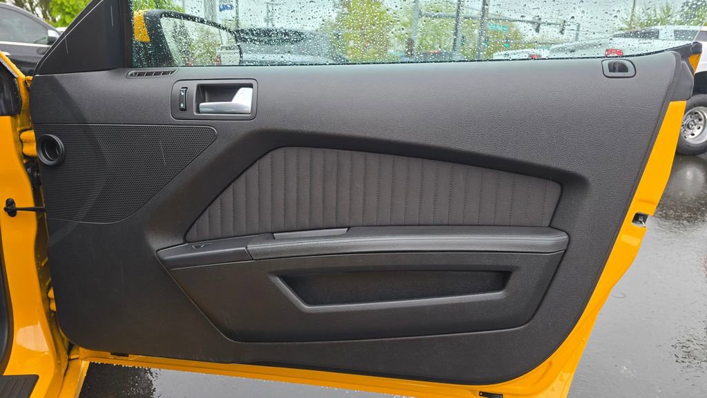 Used 2013 Ford Mustang Boss 302 w/ Boss 302 Accessory Pkg RWD image 48