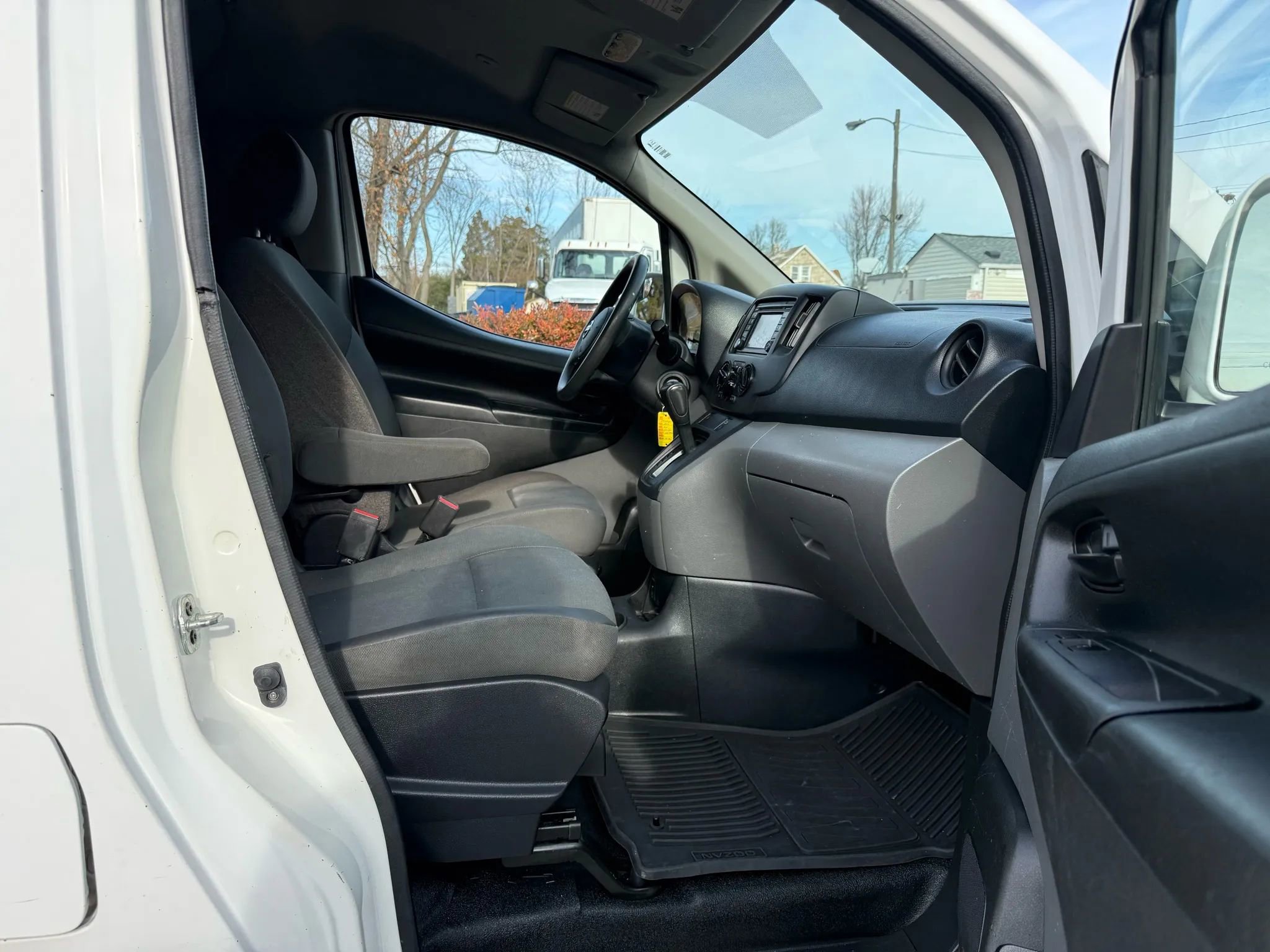 Used 2017 Nissan NV200 SV w/ Technology Package FWD image 20