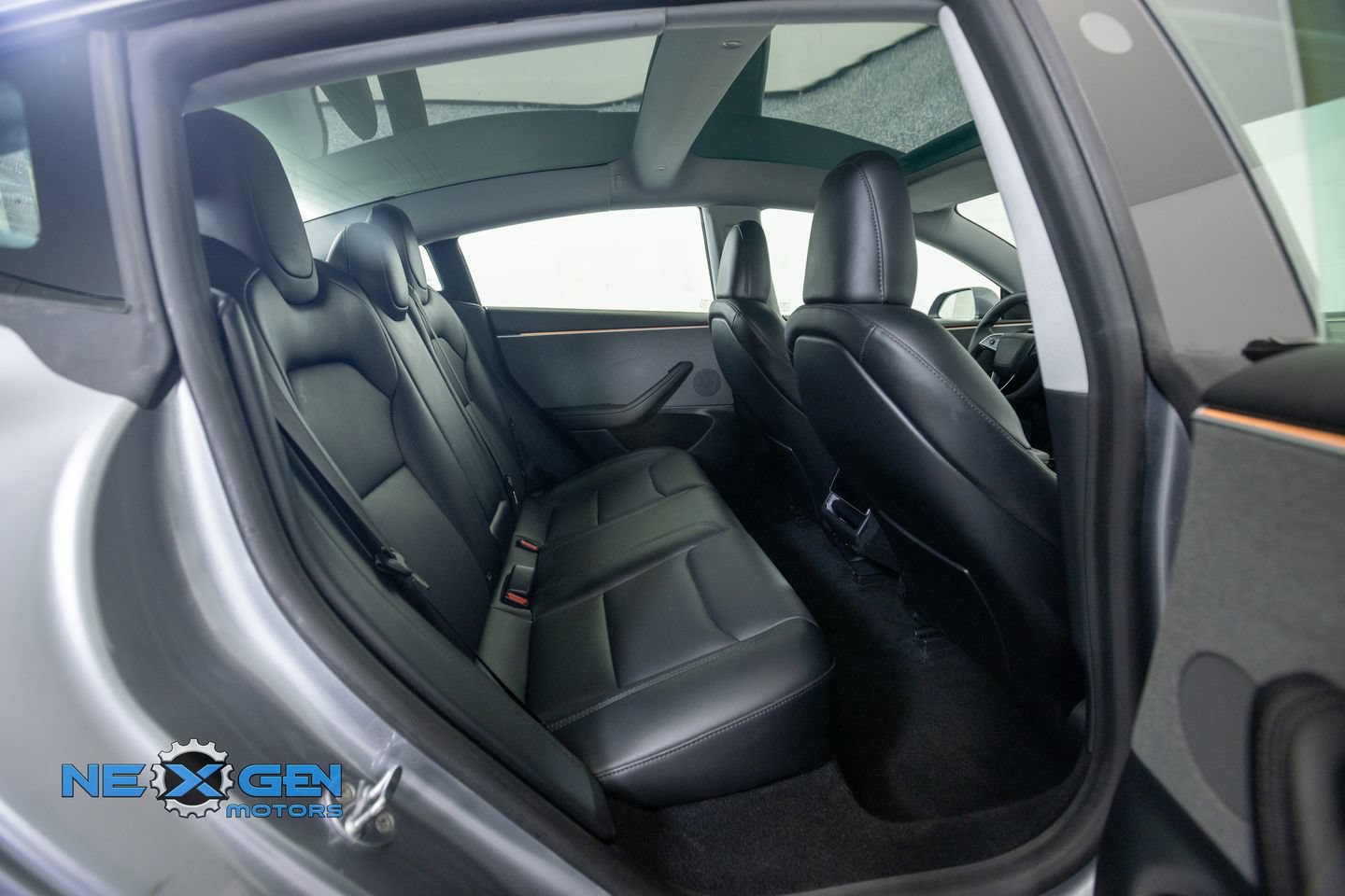 Used 2025 Tesla Model 3 Long Range RWD image 34