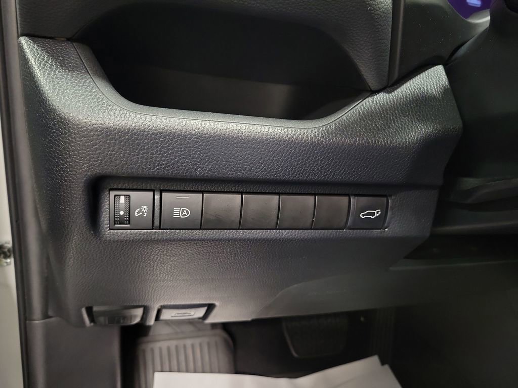 Used 2023 Toyota RAV4 XLE Premium FWD image 22
