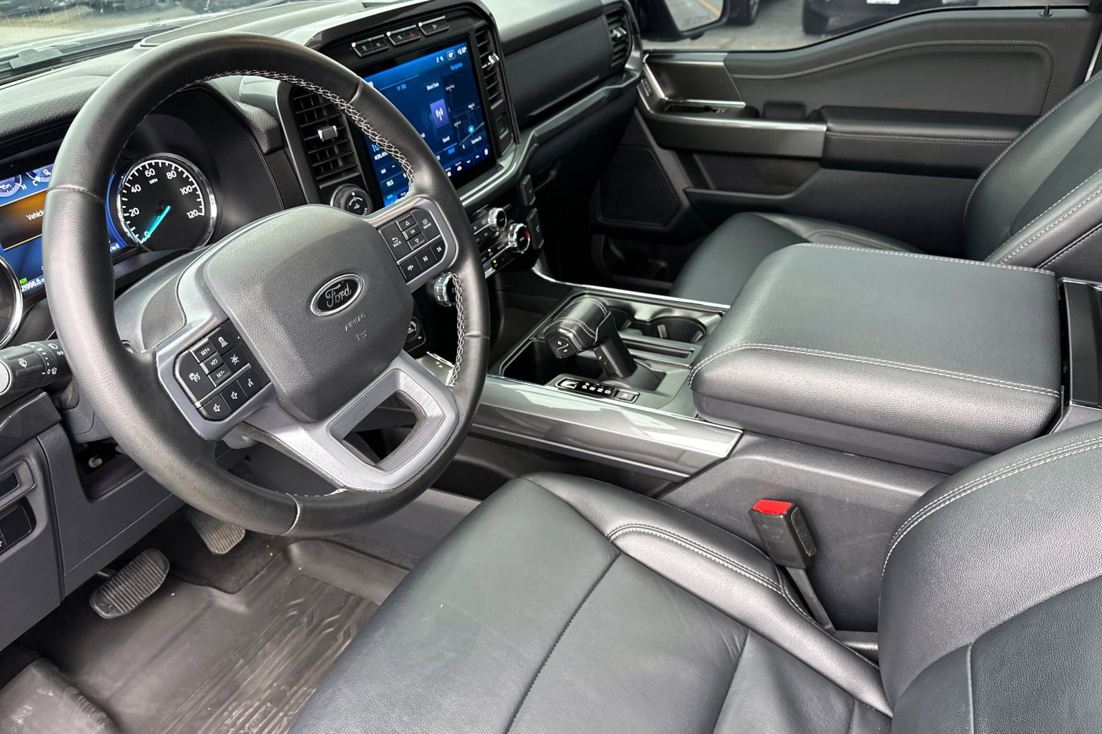 Used 2023 Ford F150 XLT w/ Equipment Group 302A High image 9