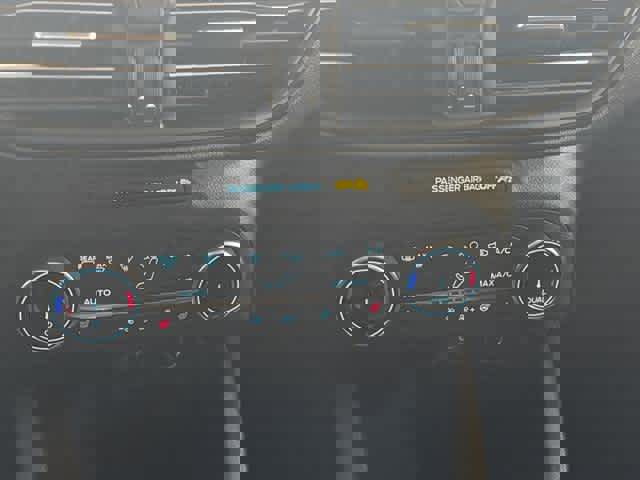 New 2025 Ford Escape ST-Line w/ Cold Weather Package image 21