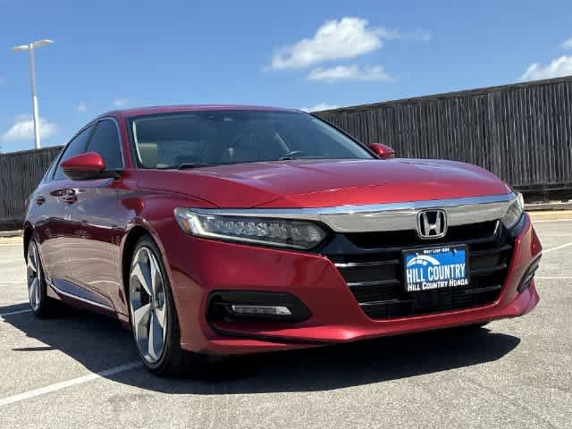 Used 2018 Honda Accord Touring image 10