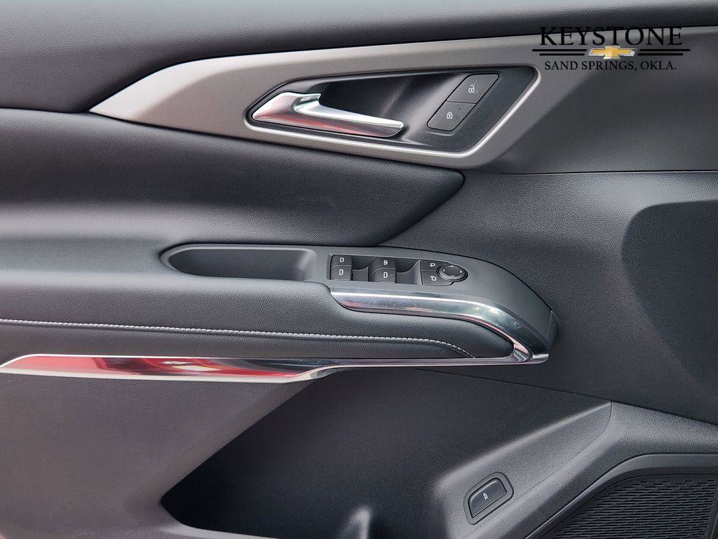 New 2026 Chevrolet Traverse LT w/ Driver Confidence Package image 24