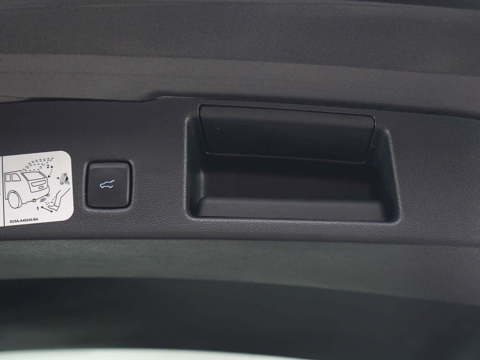 Used 2020 Ford Escape SEL AWD/4WD image 18