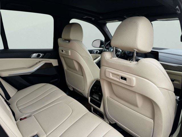 Used 2021 BMW X5 xDrive40i w/ Premium Package AWD/4WD image 49