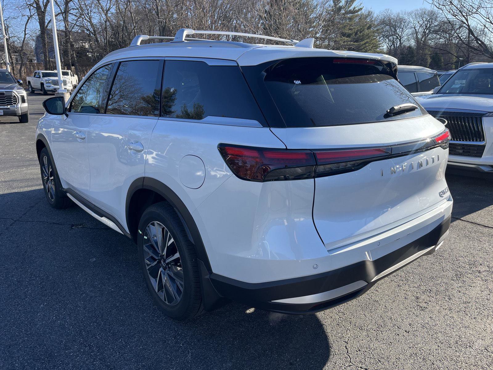 New 2026 INFINITI QX60 Luxe w/ Cargo Package image 5