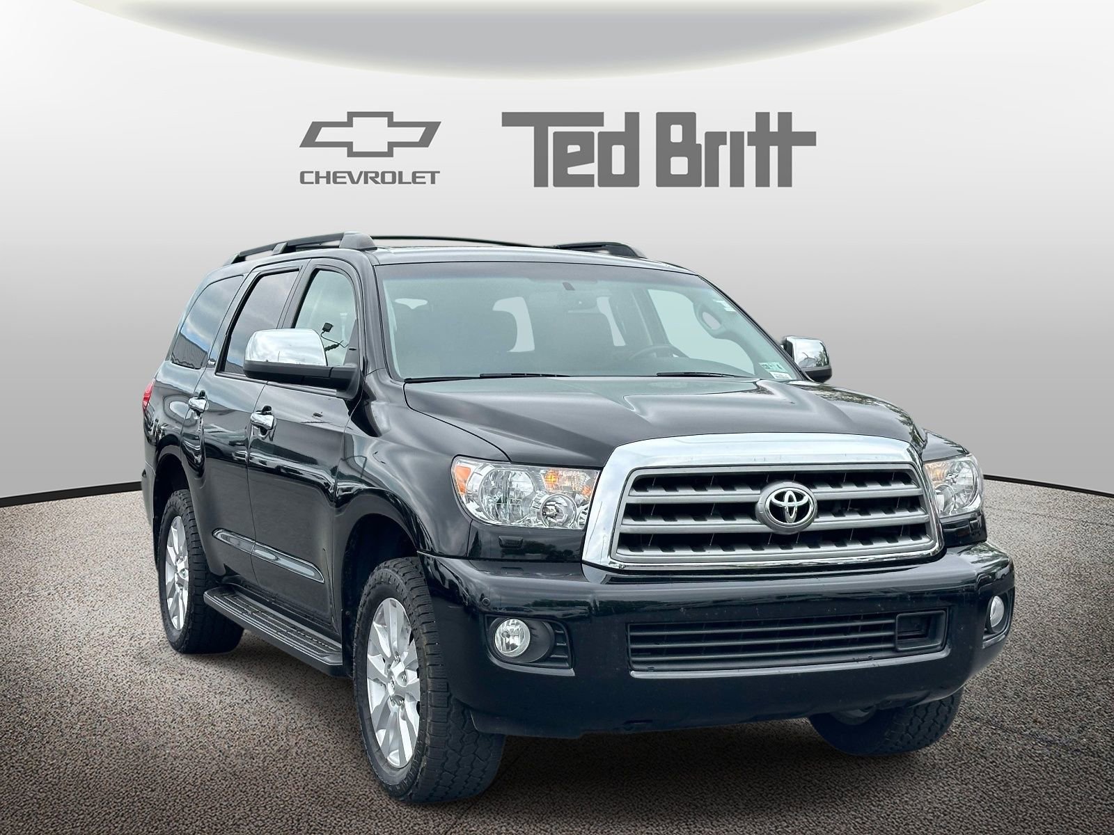 Used 2017 Toyota Sequoia Platinum AWD/4WD image 3