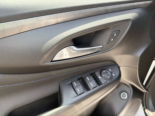 New 2026 Buick Envista Sport Touring w/ Convenience I Package FWD image 18