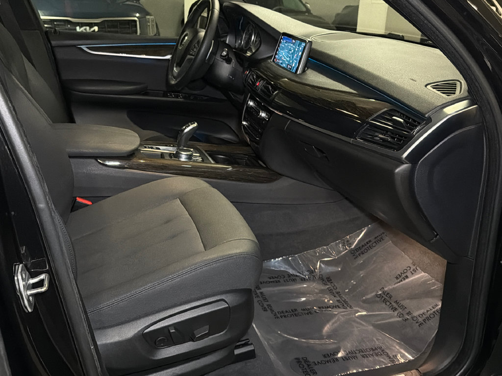 Used 2018 BMW X5 sDrive35i RWD image 12