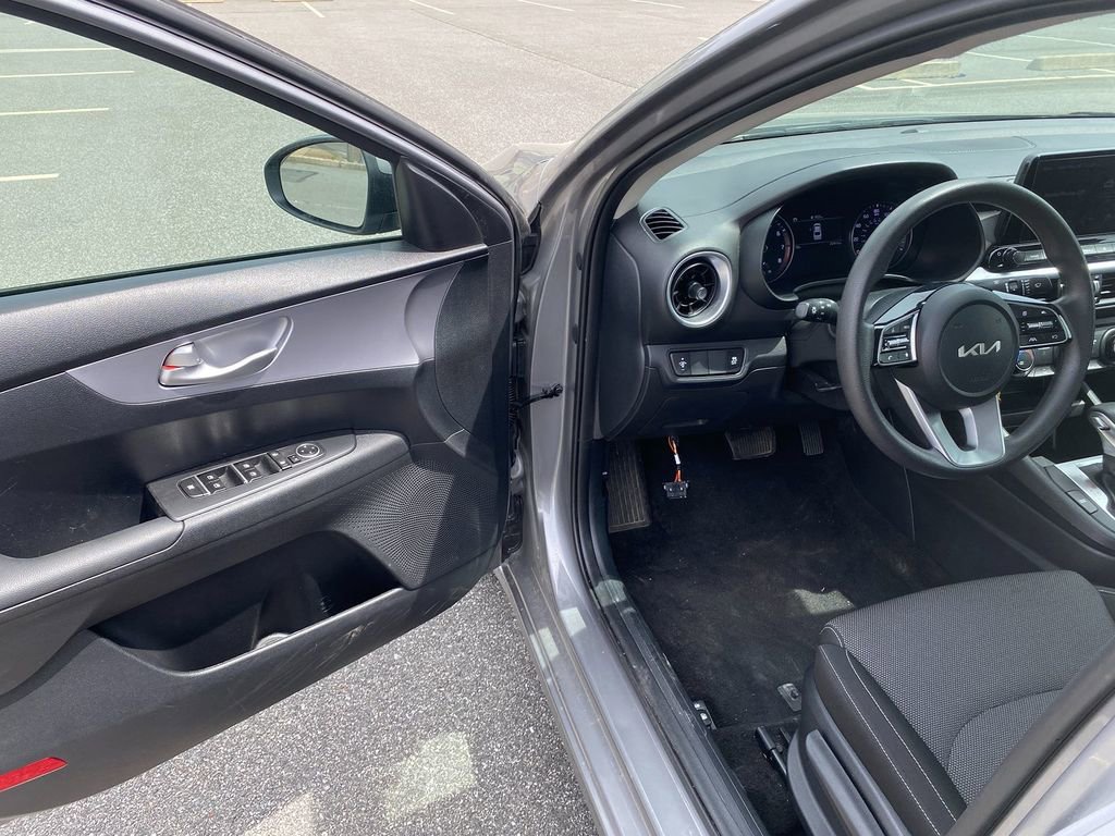 Used 2024 Kia Forte LXS image 10