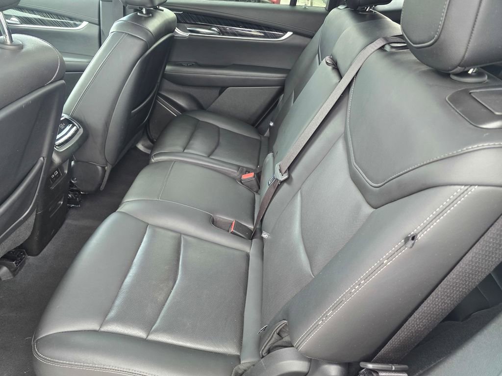 Used 2024 Cadillac XT6 Premium Luxury image 12