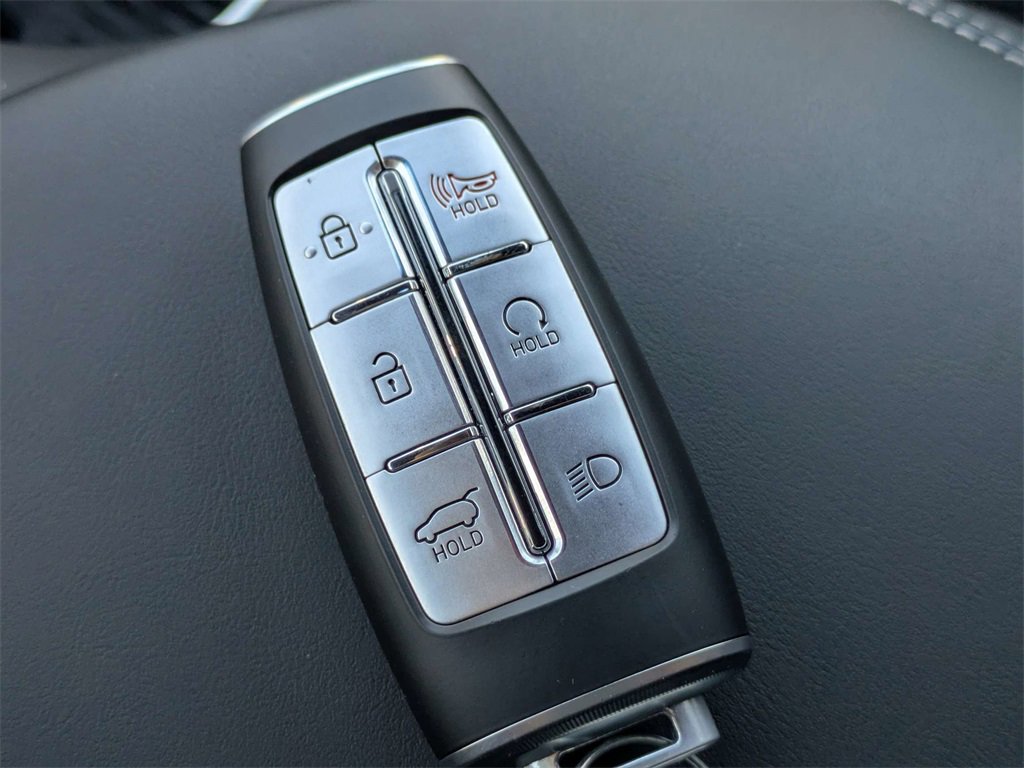 Used 2025 Genesis GV70 3.5T Sport image 36