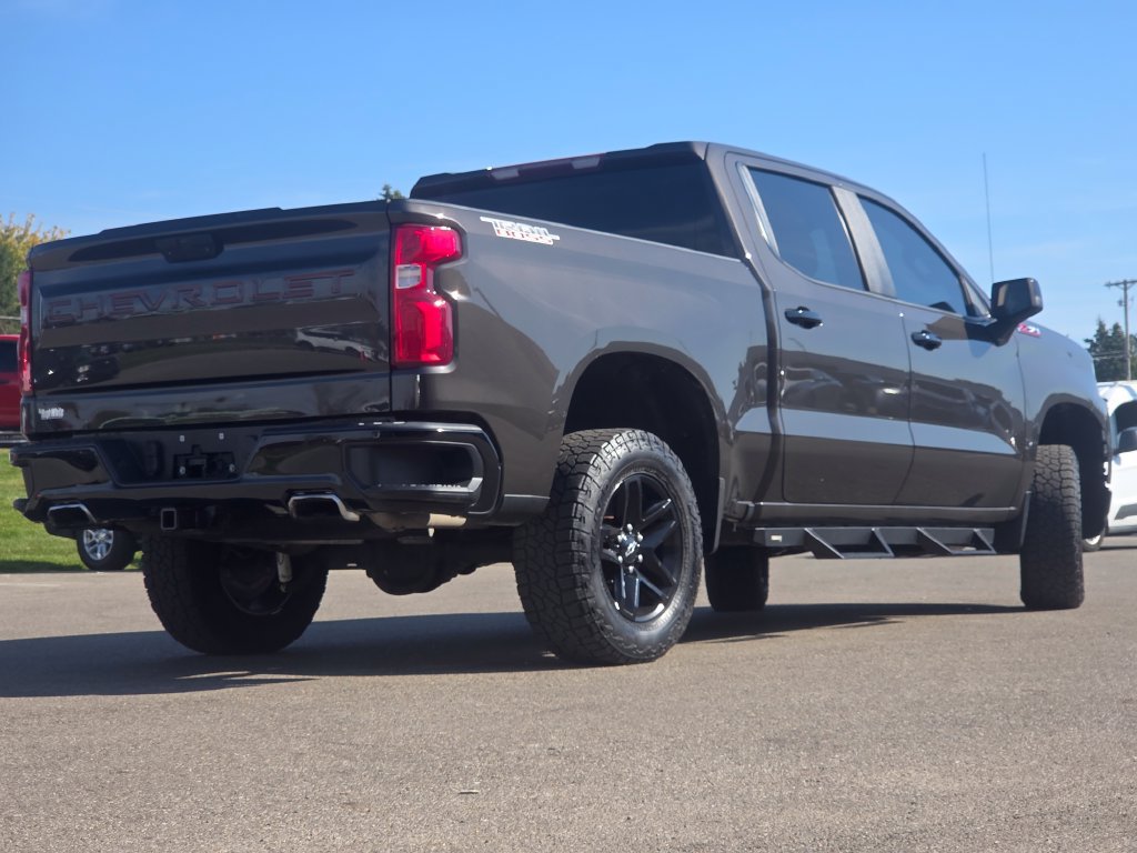 Used 2021 Chevrolet Silverado 1500 LT Trail Boss w/ Bed Protection Package AWD/4WD image 24